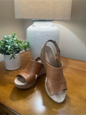 Clarks Annadel Ivory Brown Leather Cork Wedge Slingback Sandals